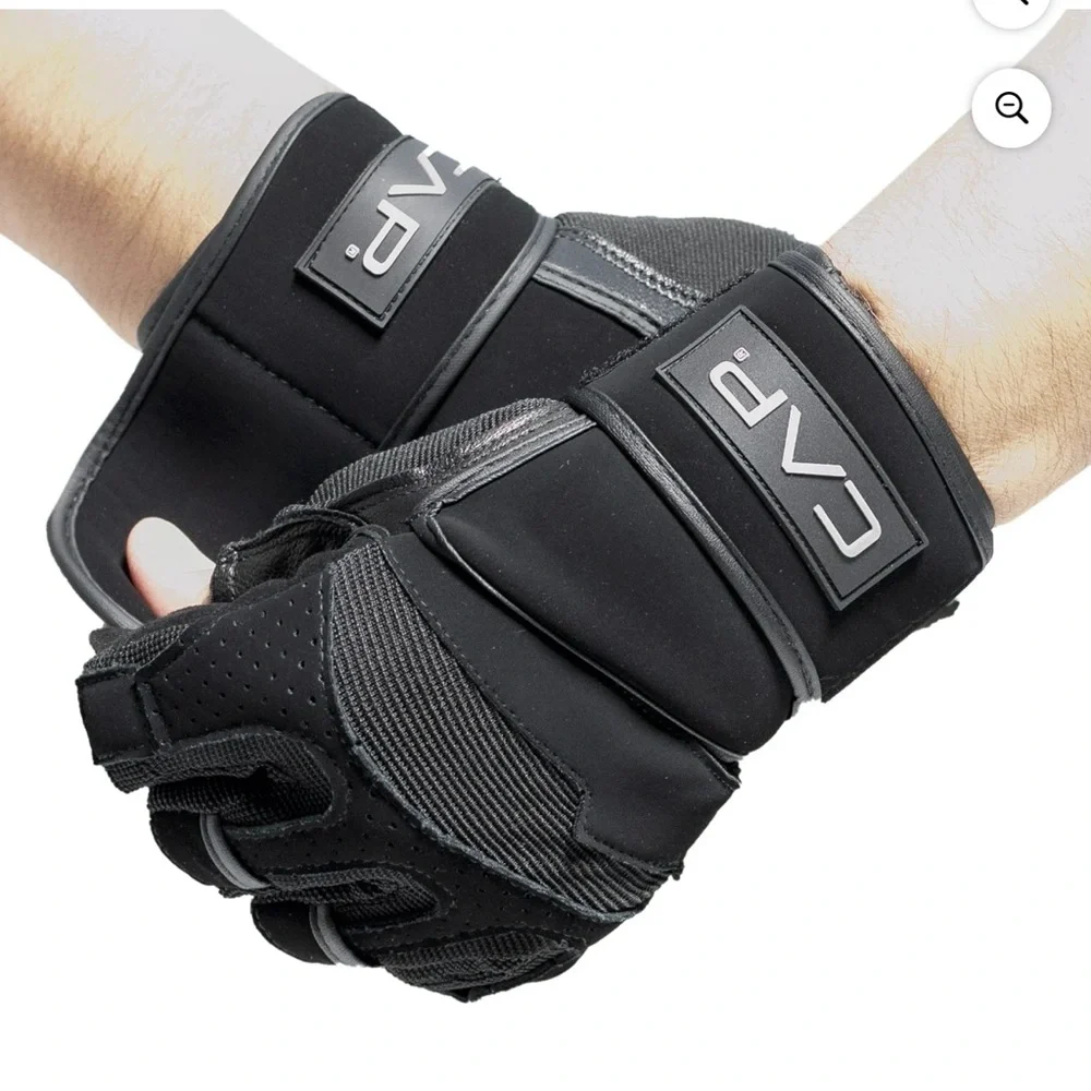 Black Fitness Gloves